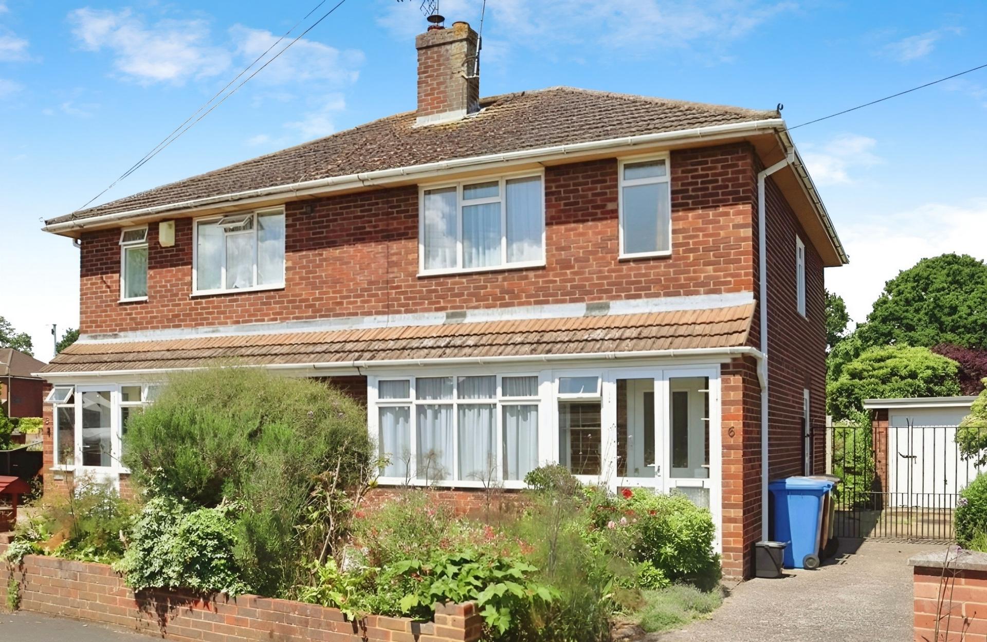 Property photo: Farnborough, GU14