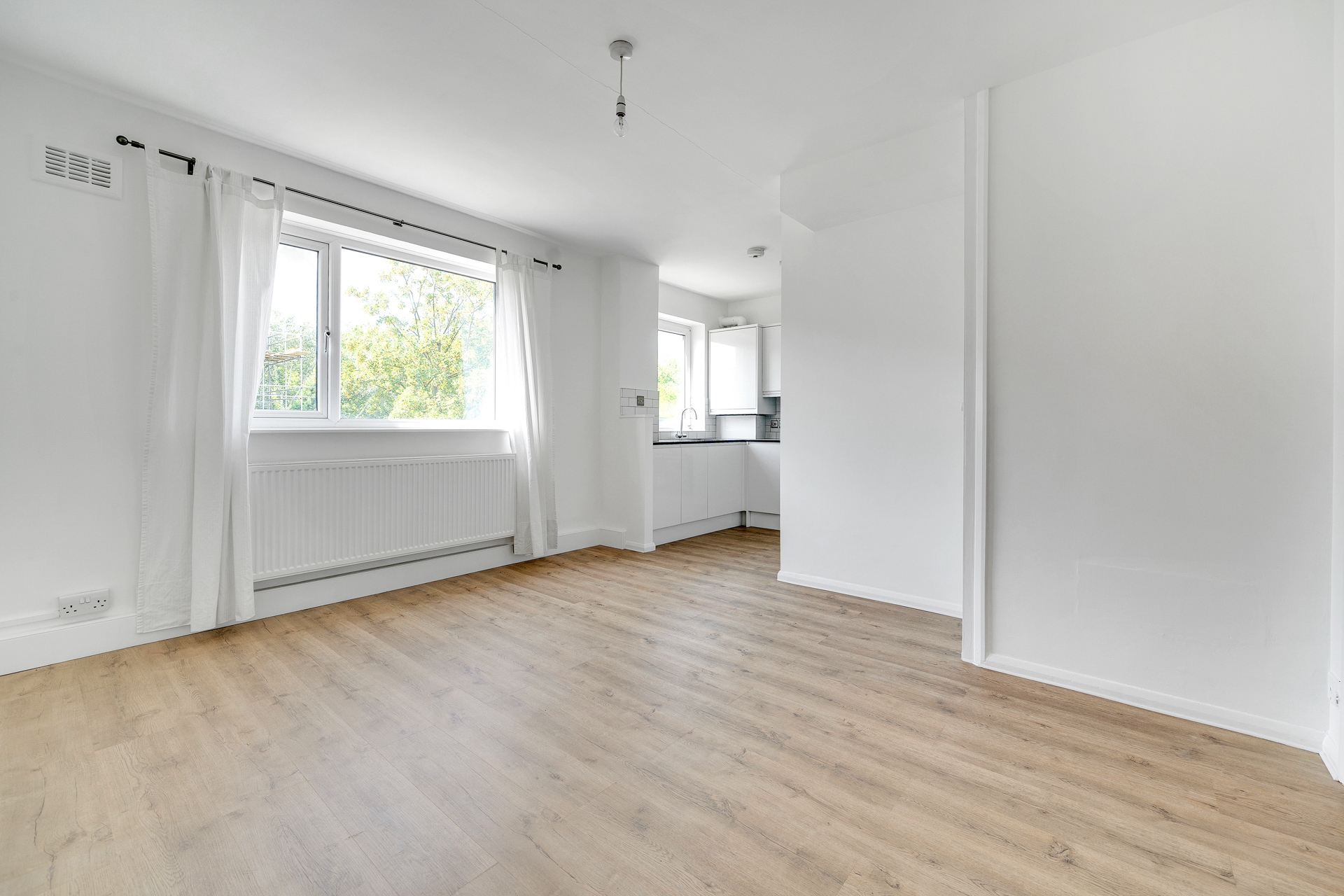 Property To Rent Richmond Road, London, E8 2 Bedroom Apartment