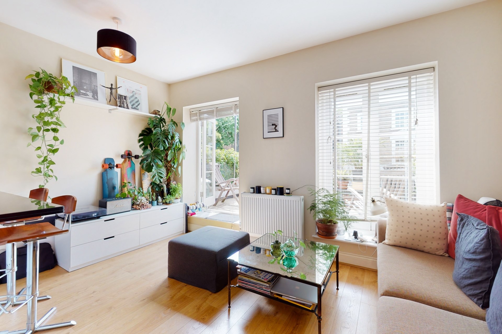 Property For Sale Richmond Road, London, E8 1 Bedroom Flat through