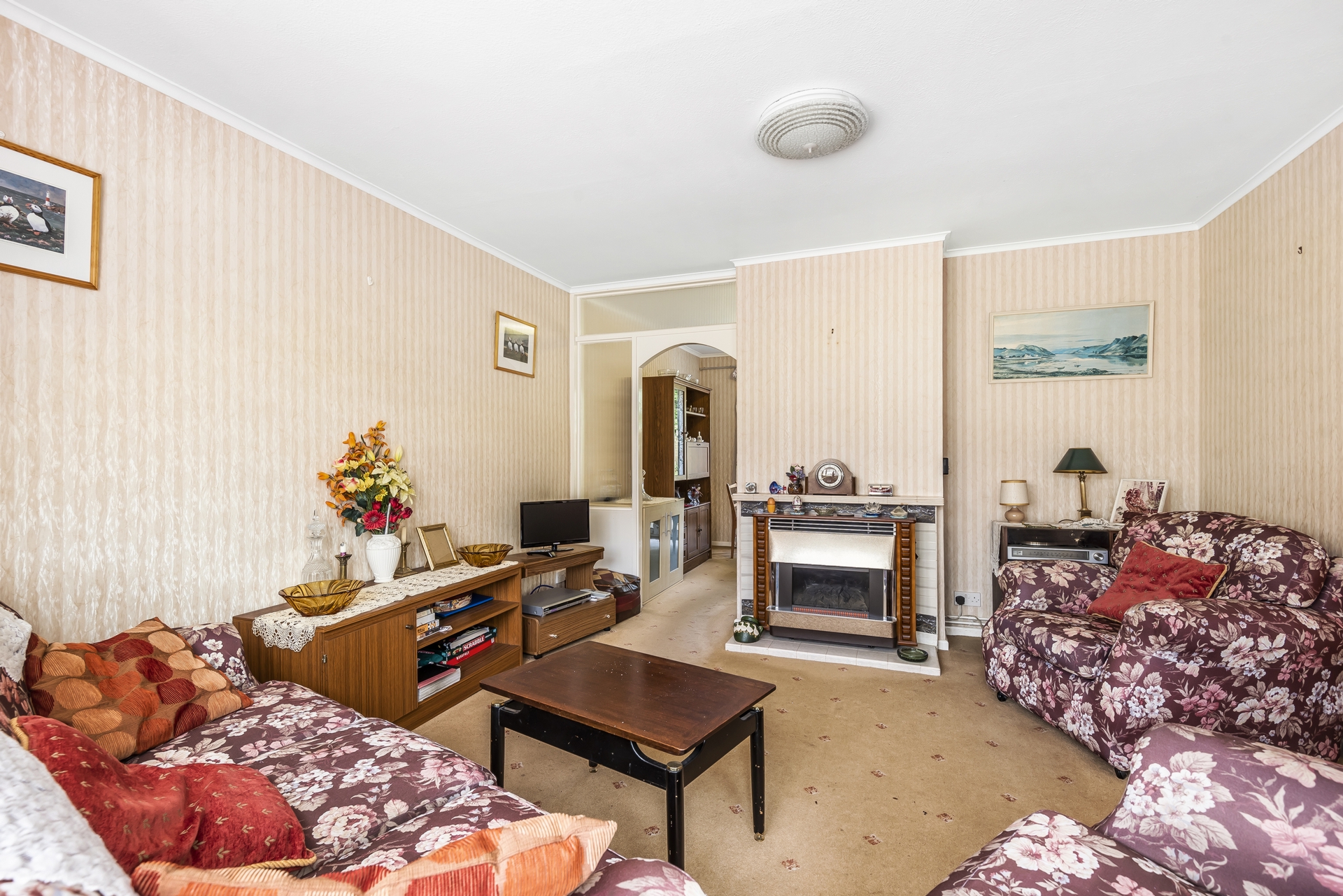 Property For Sale Montfort Road, Kemsing, TN15 3 Bedroom Semi