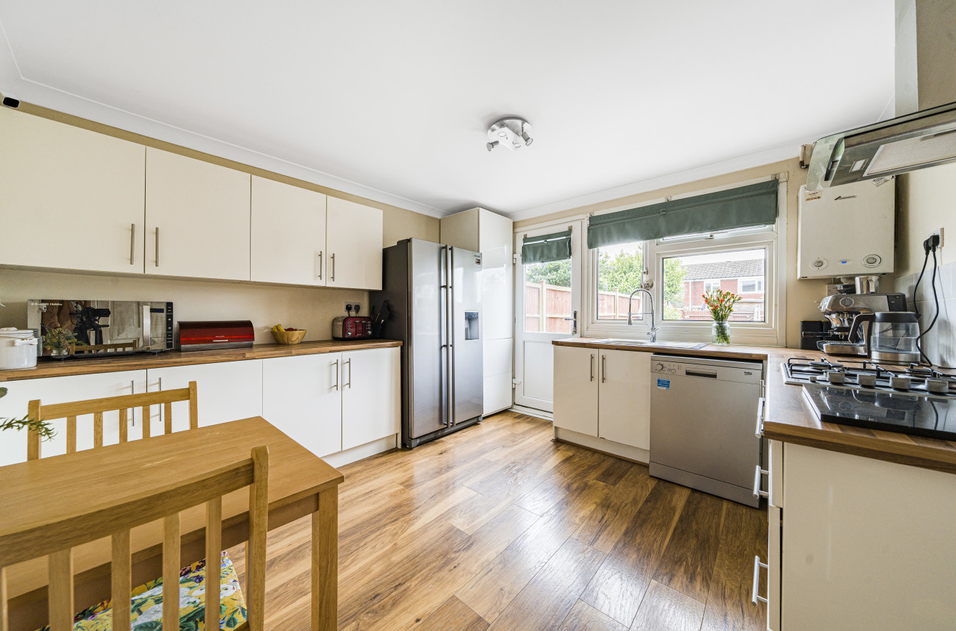 Property For Sale Tutsham Way, Paddock Wood, TN12 3 Bedroom Terraced