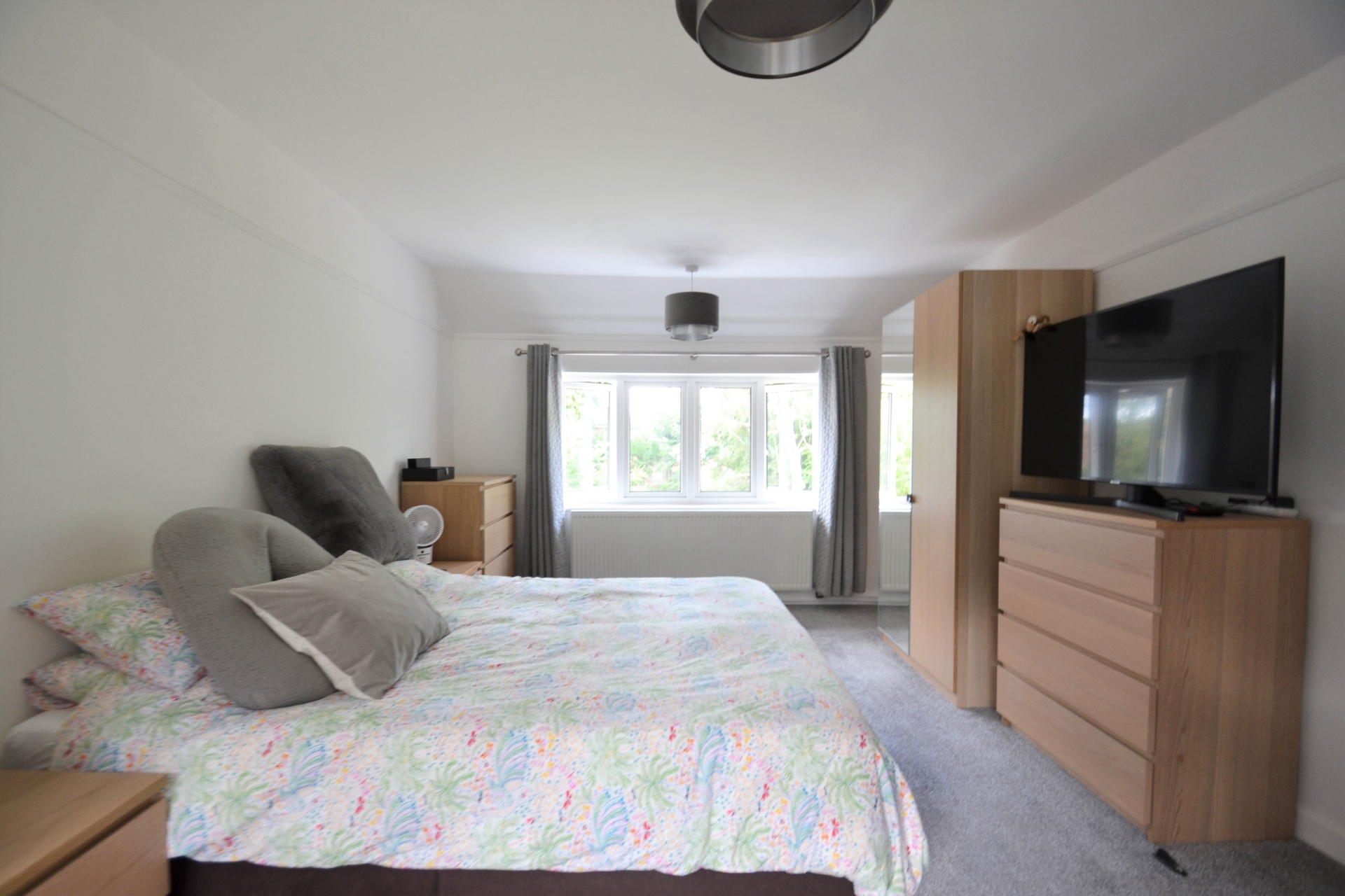 Property For Sale Copthorne Road, Felbridge, RH19 3 Bedroom Detached