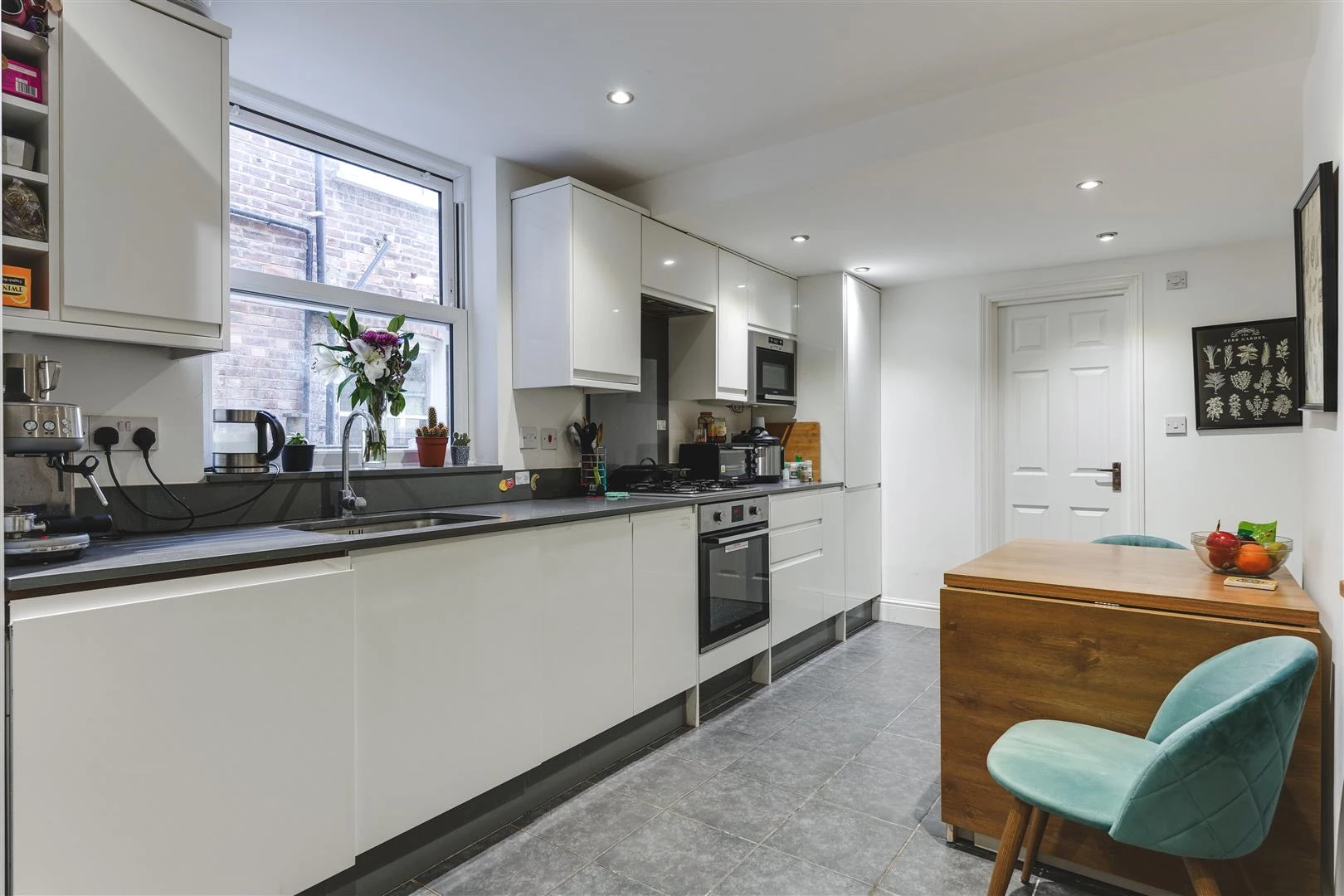 41a Kenworthy-2.jpg