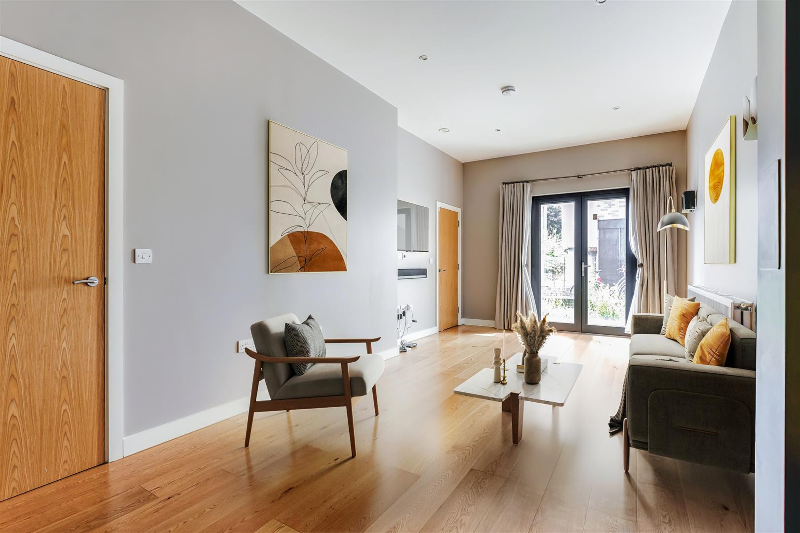 Property photo: London, E8