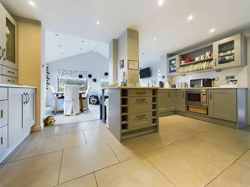 Open Plan Kitchen and Dining Room