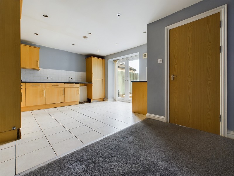 Kitchen/Dining Area