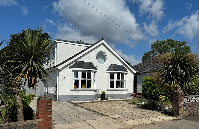 Similar Property: Detached Bungalow in Rhiwbina