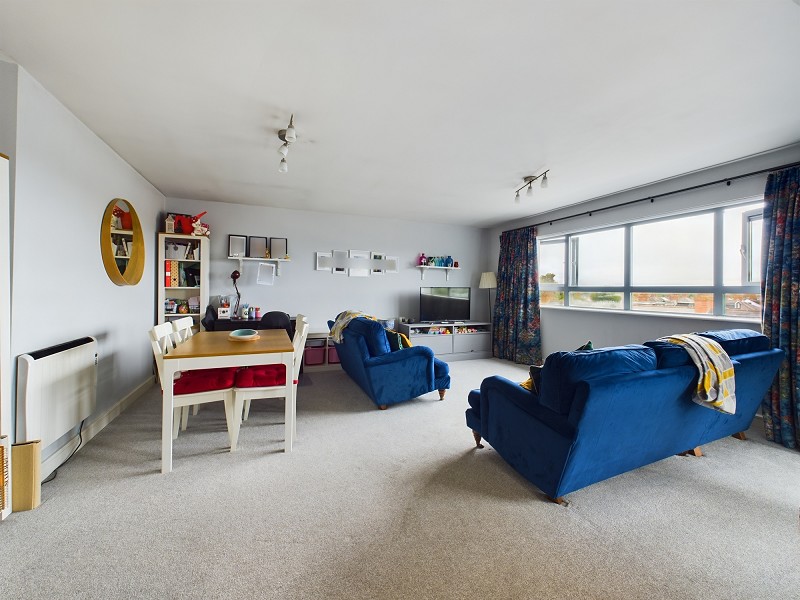 Reception Room/Dining Area