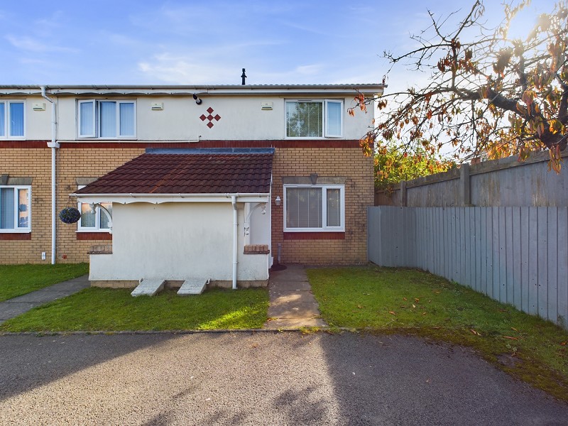 Similar Property: End of Terrace in Cardiff