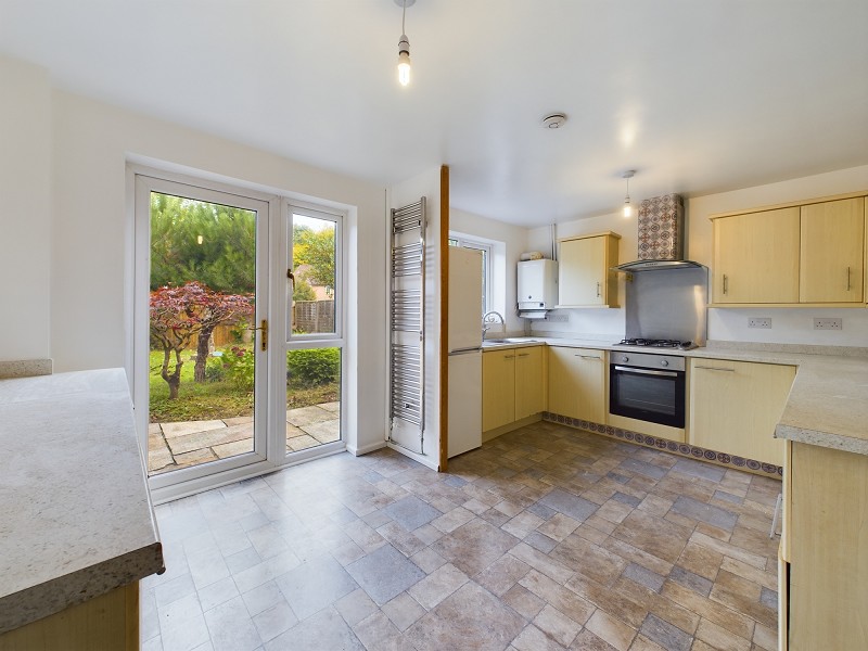 Kitchen/Breakfast Area