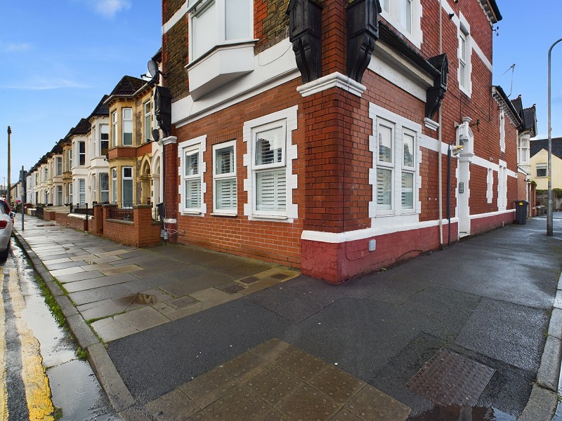 Similar Property: Ground Flat in Cardiff