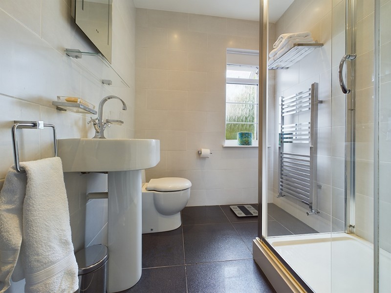 En Suite Shower Room