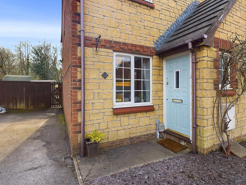 Front Garden & Entrance