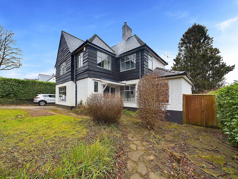 Similar Property: Detached in Cardiff