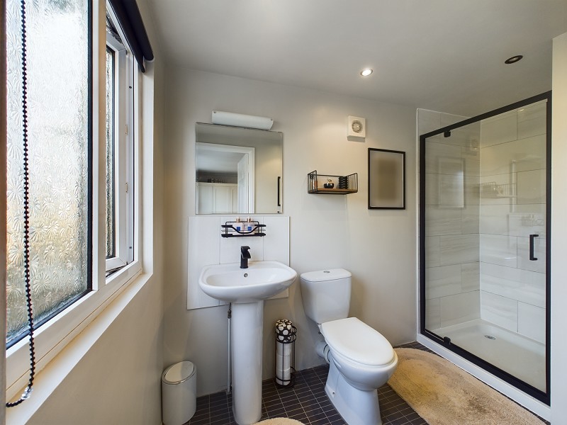 En Suite Shower Room
