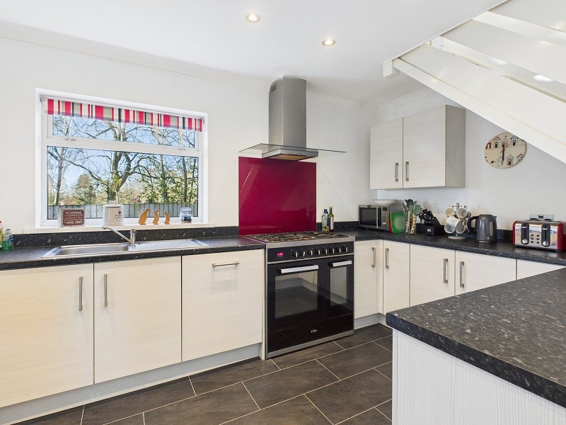 Kitchen and breakfast room