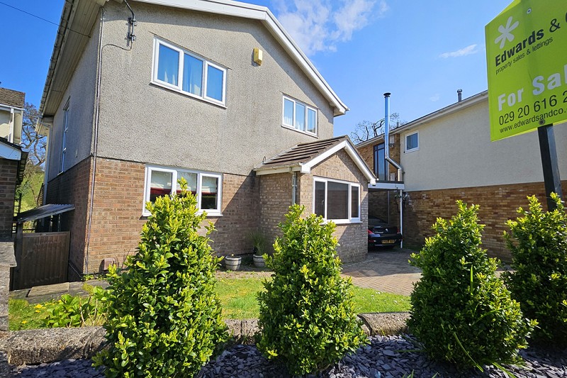 Similar Property: Detached in Cardiff