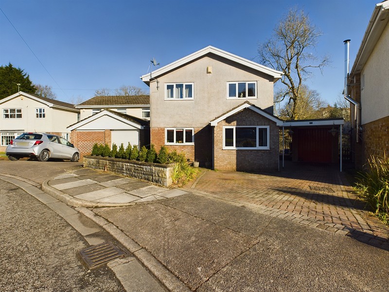 Similar Property: Detached in Cardiff