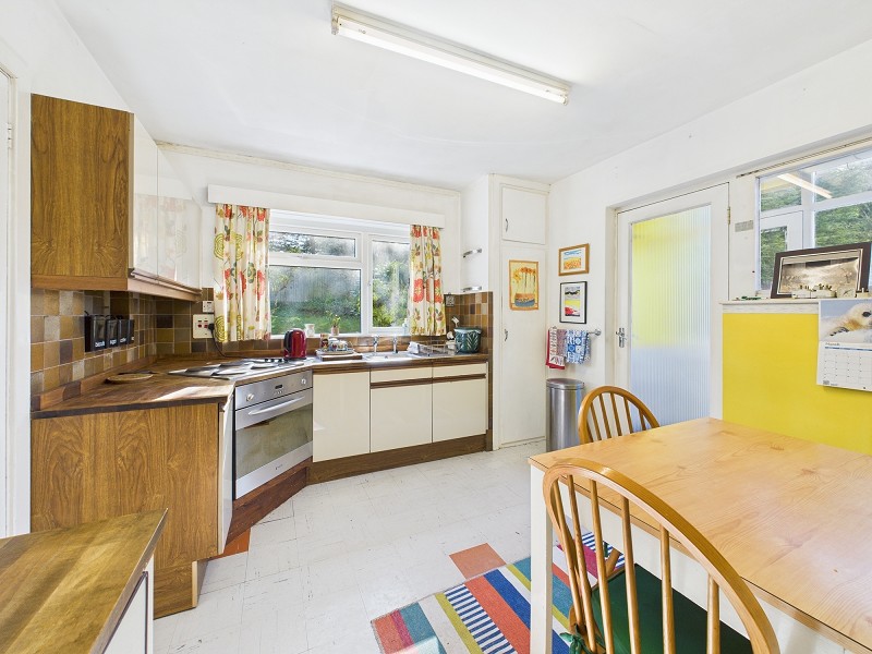 Kitchen and breakfast room