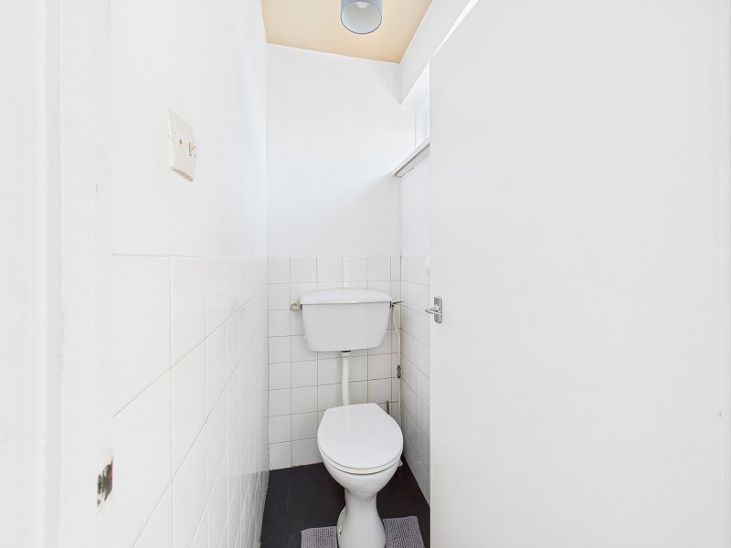 Separate WC