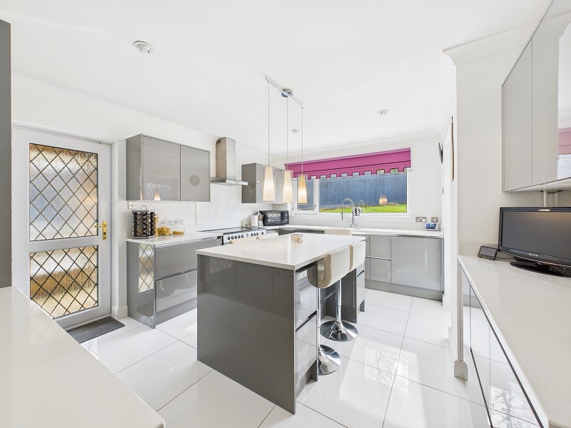 Kitchen and breakfast room