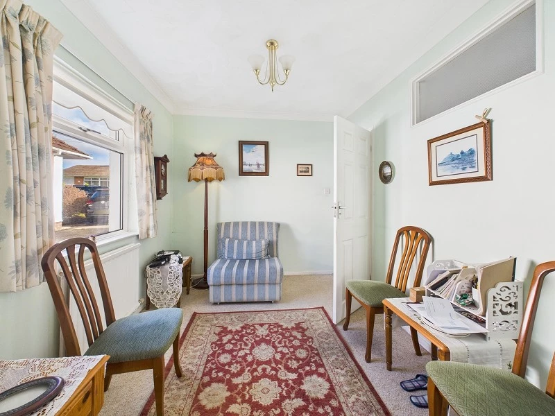 Sitting/Dining Room