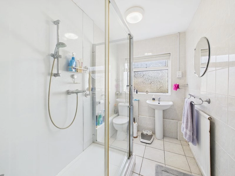 Shower Room/Wc