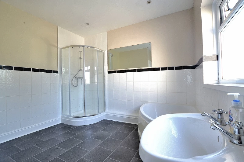 En-suite Bathroom
