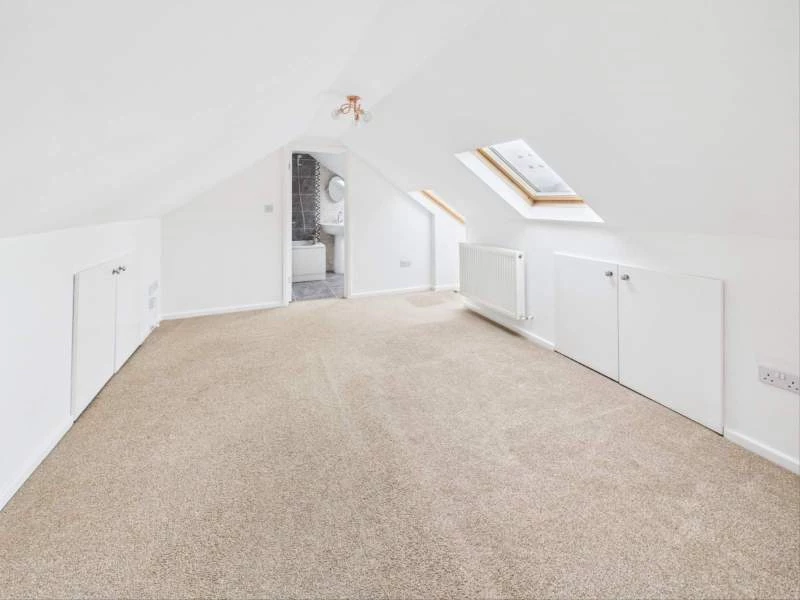 Bedroom 1 with En Suite Bathroom