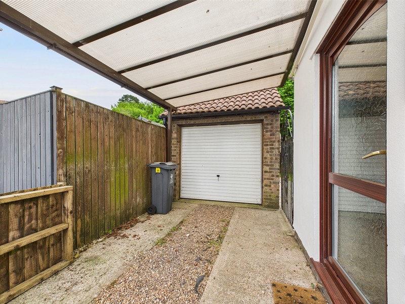 Detached Garage