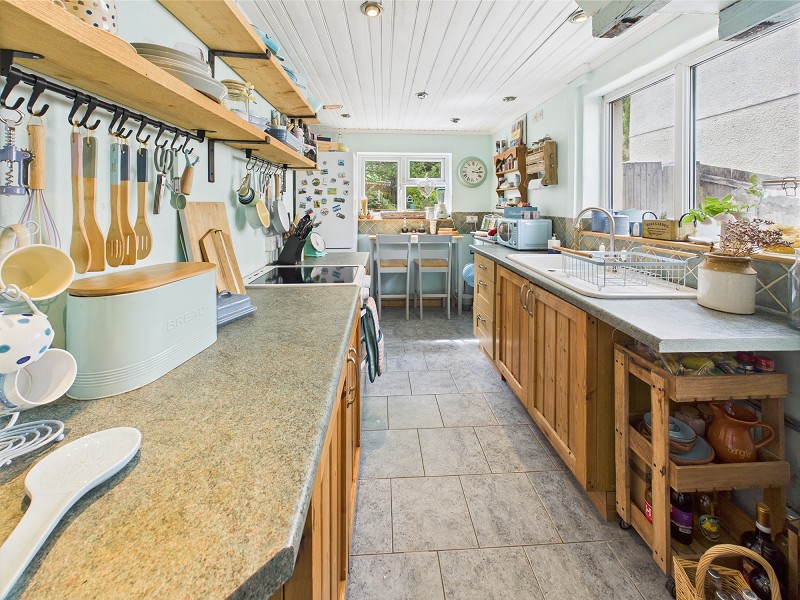 Kitchen/Breakfast Area