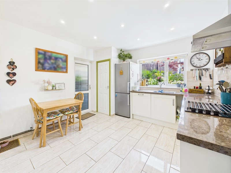 Kitchen and breakfast room
