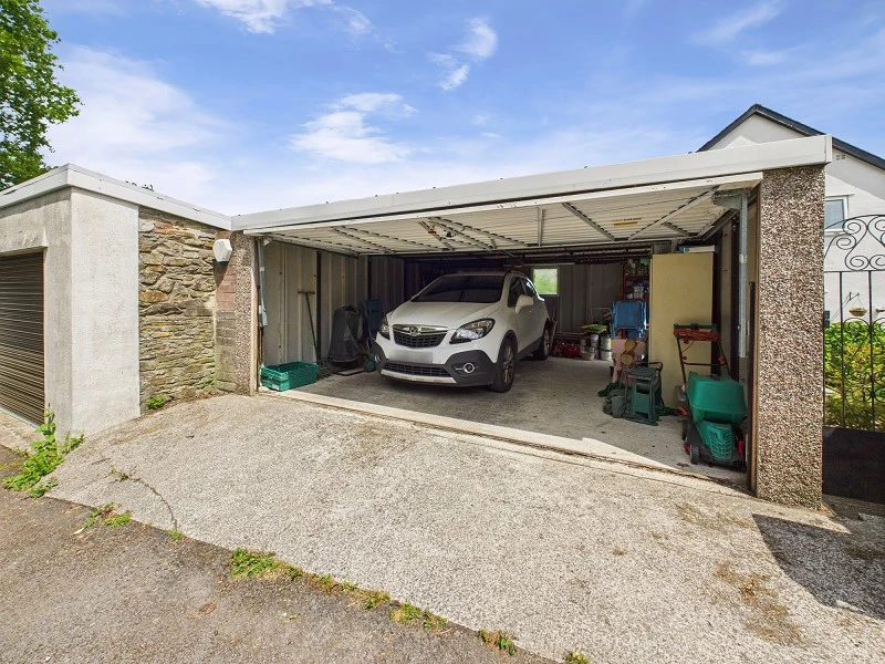Double Garage