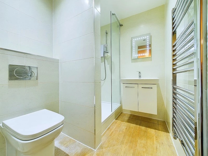 Shower Room/Wc