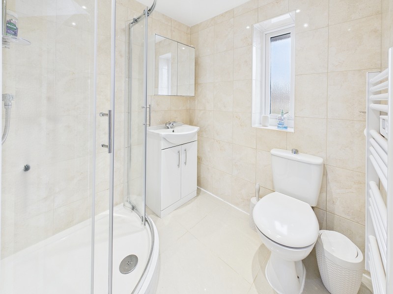 Annexe Shower Room