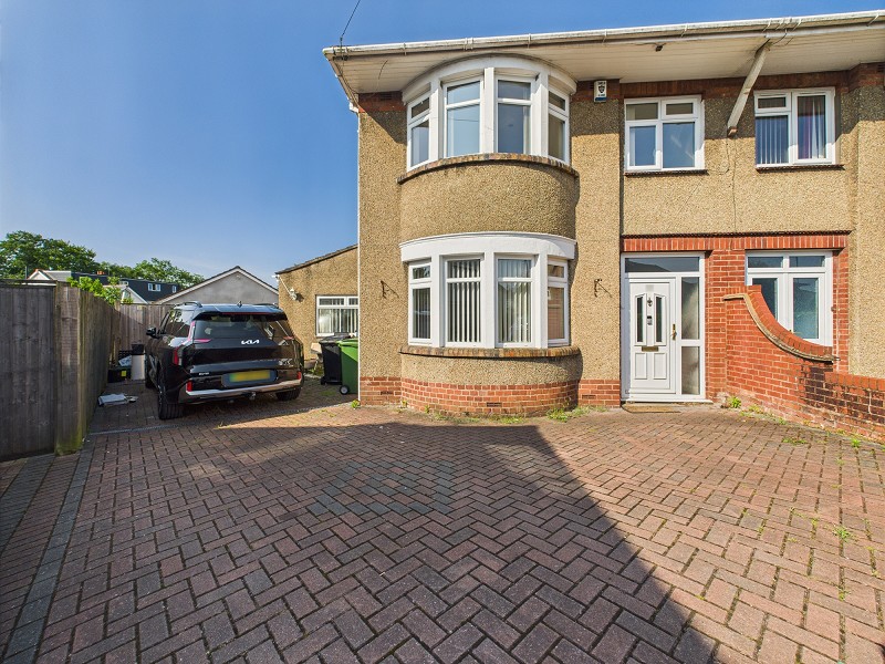 Similar Property: Semi Detached in Cardiff