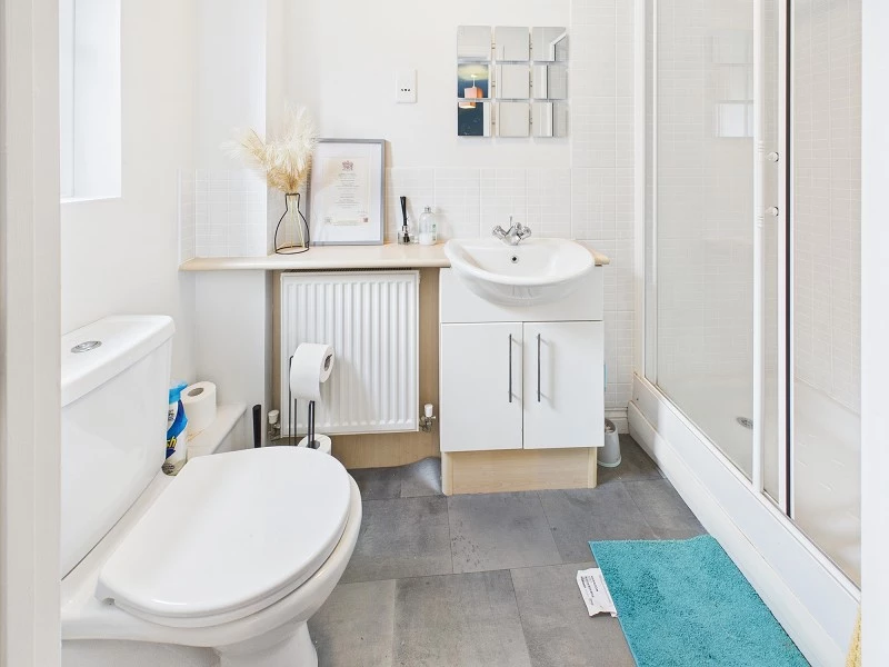 En Suite Shower Room