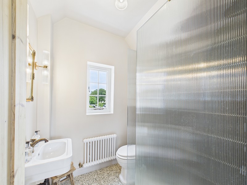 Shower Room/Wc