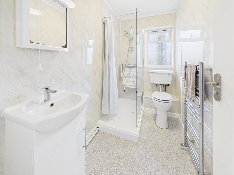 Shower Room/Wc