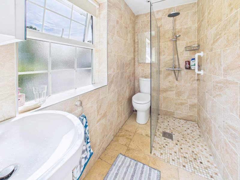 Shower Room/Wc