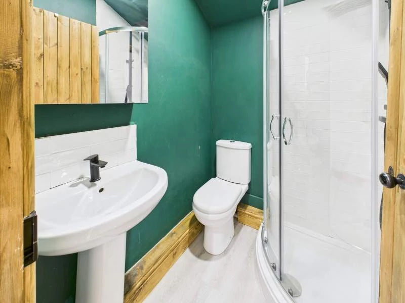 Shower Room/Wc