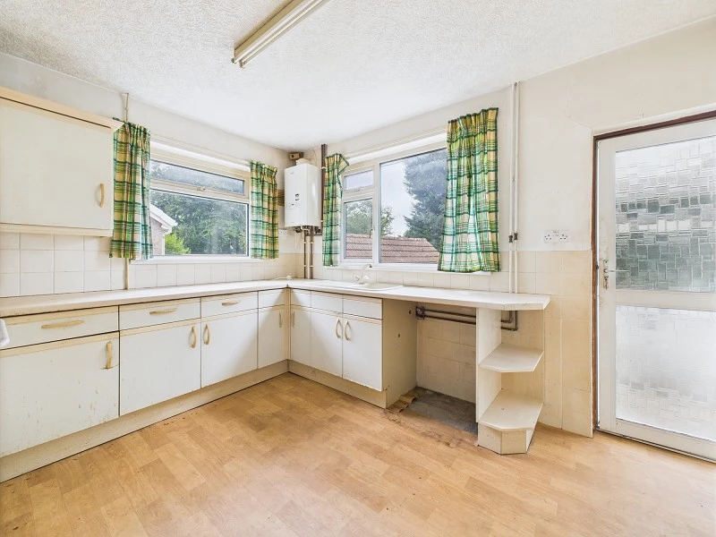 Kitchen and breakfast room