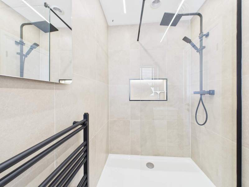 Shower Room/Wc