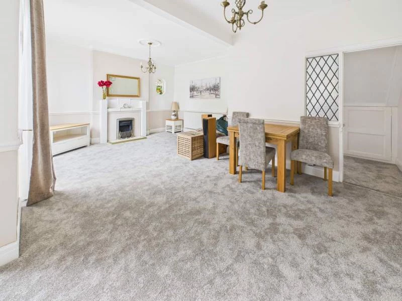 Family room/dining room