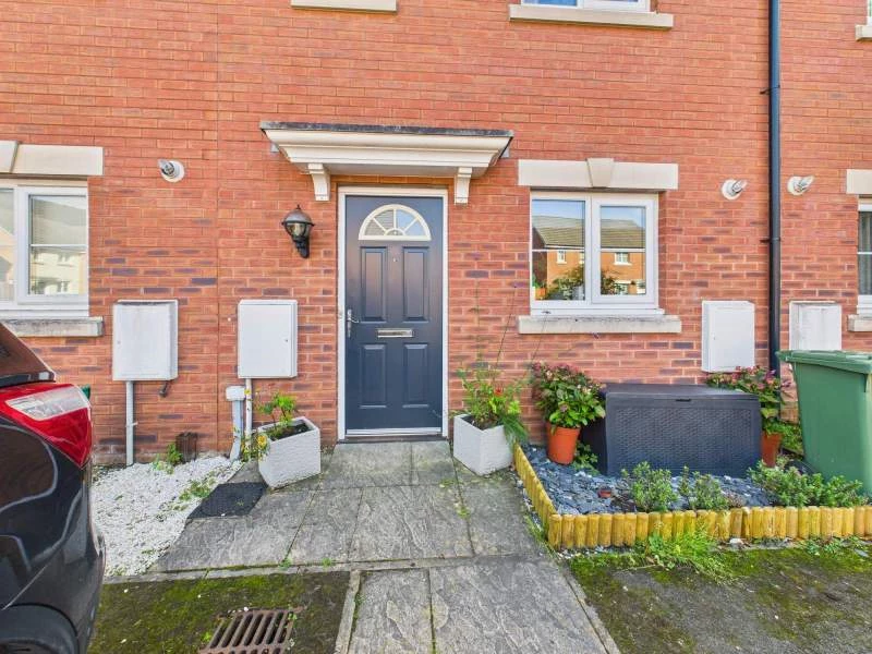 Entrance to property