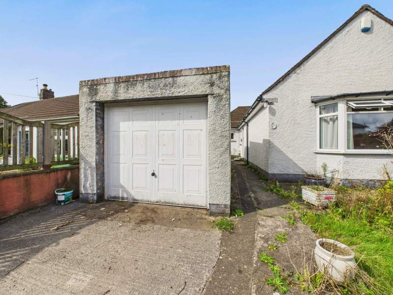 Detached Garage