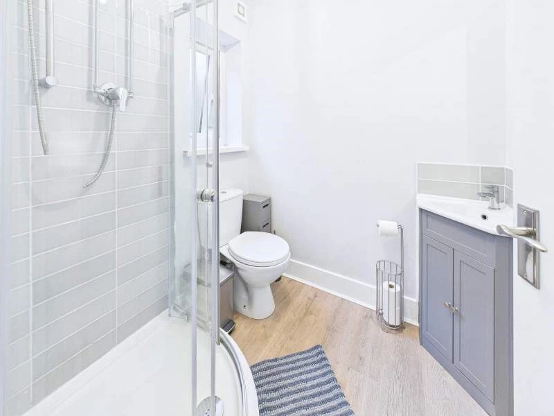 Ground floor shower room/wc