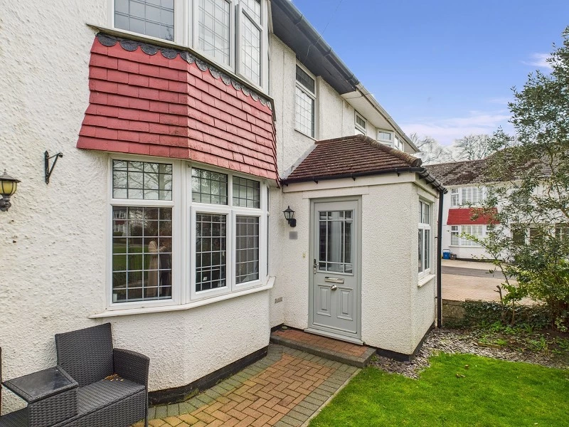 Front Garden & Entrance