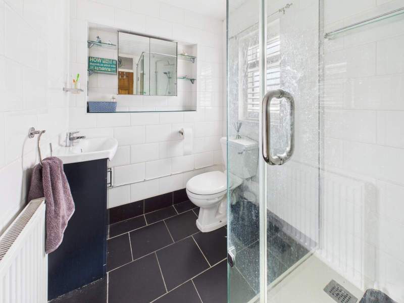 Shower Room/Wc