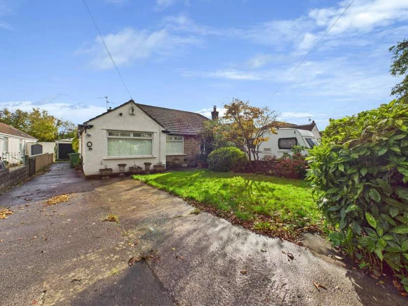 Front Garden & Entrance